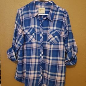 XL blue plaid button down shirt